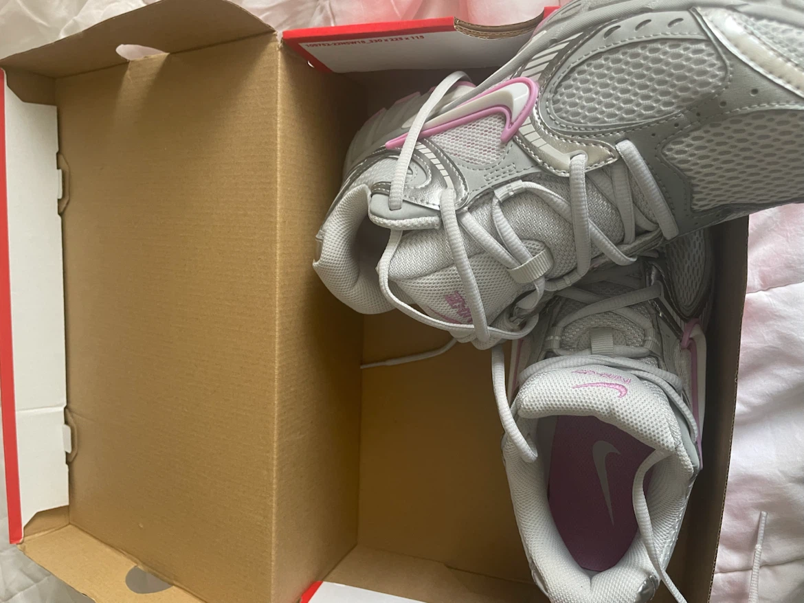 Pink Nike Women's Running Shoes Size 9 - photo 4