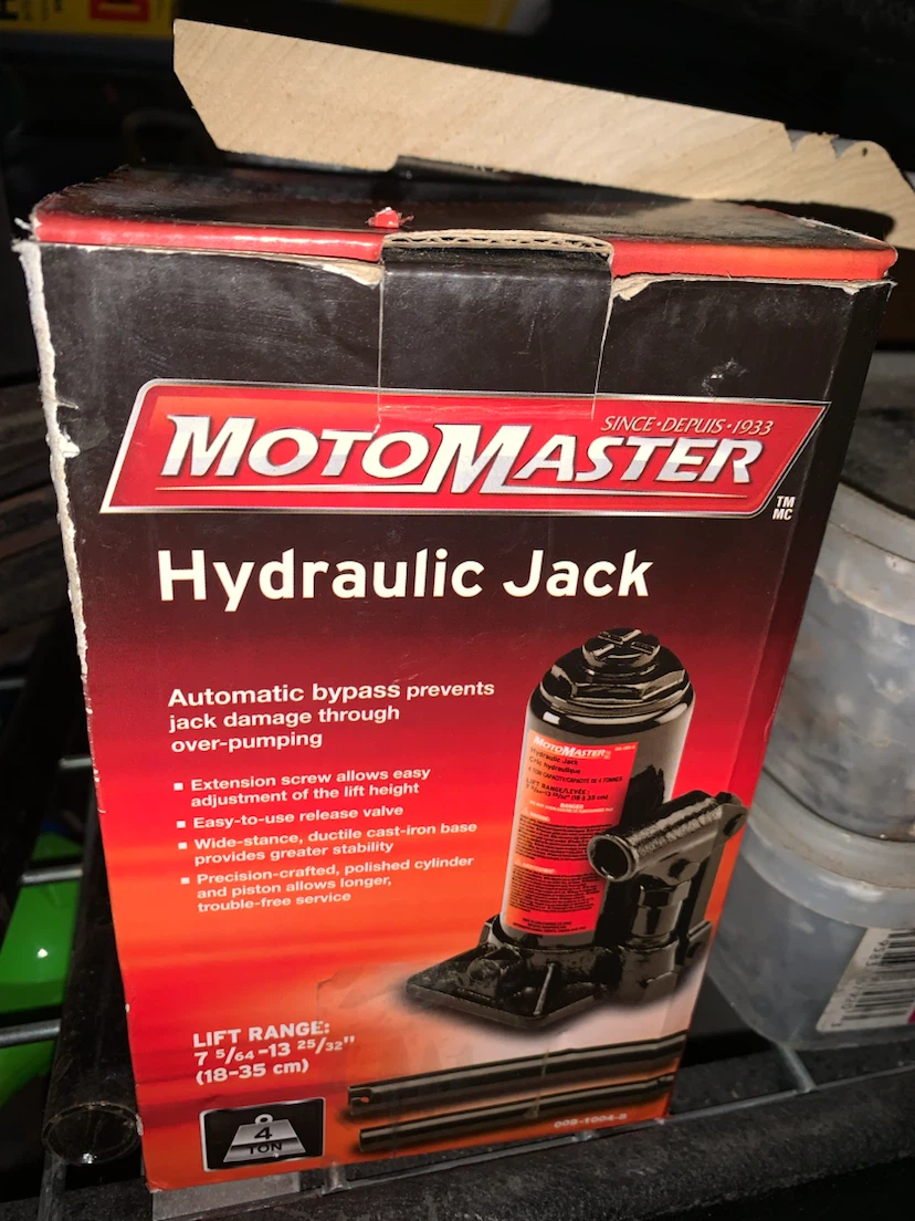 Motomaster Hydraulic Jack