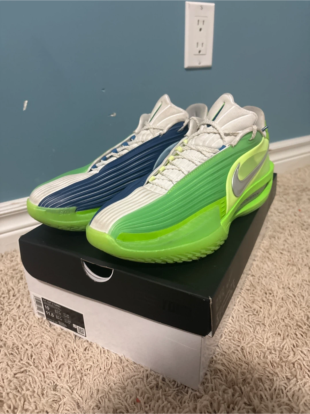 Nike GT cut 3 turbo Basketball Shoes Size 10