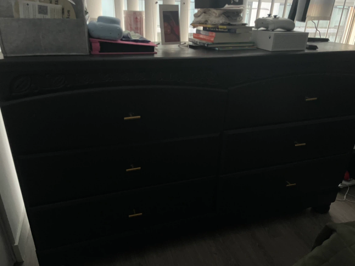 Black 6-Drawer Dresser