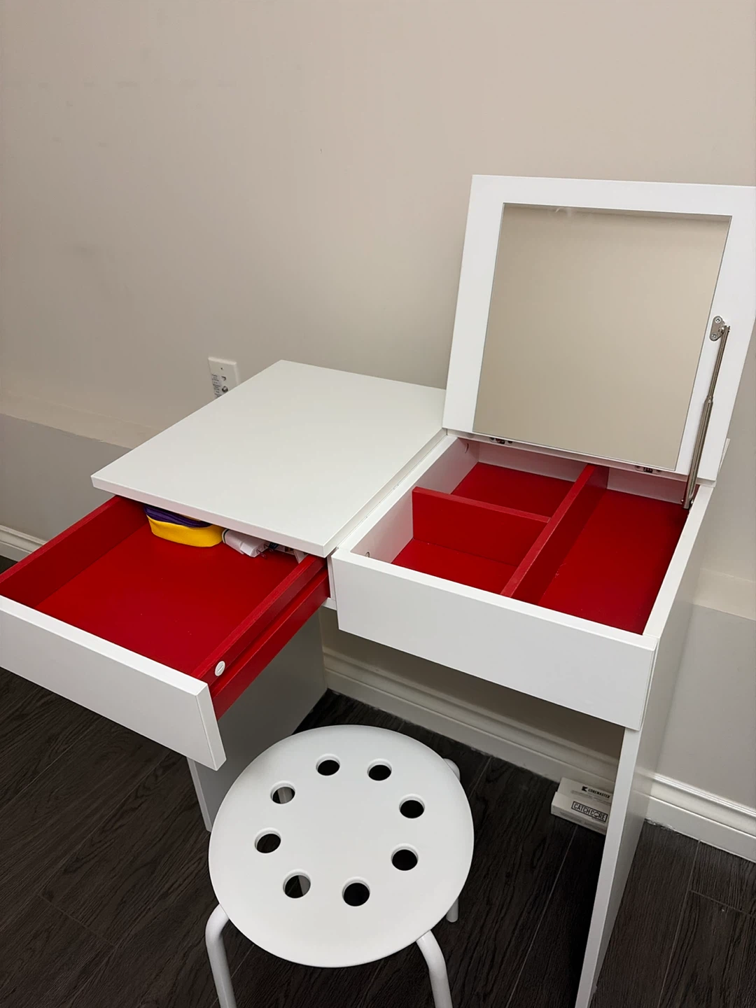 Ikea dressing table and stool - photo 2