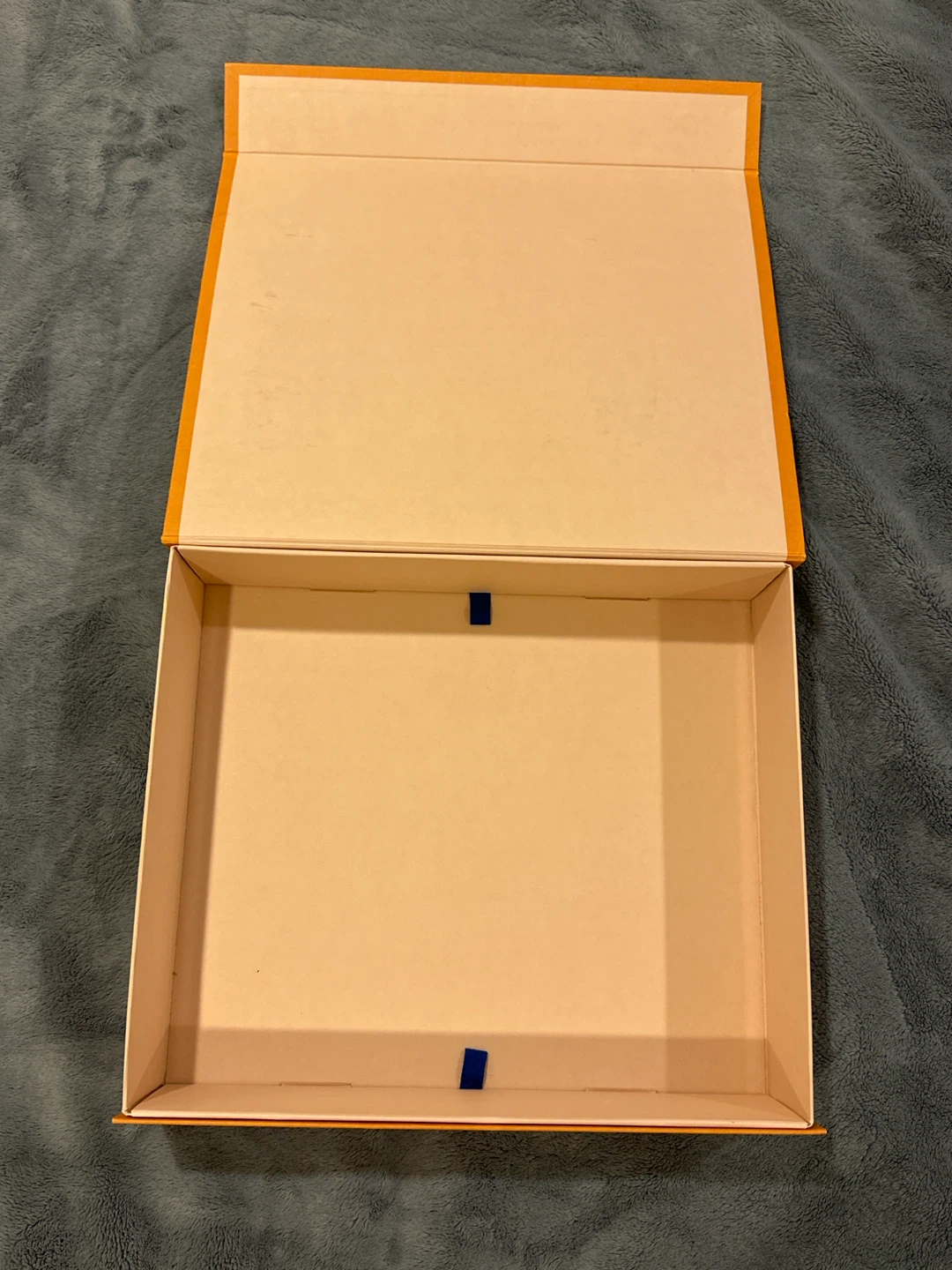 Louis Vuitton Orange Gift Box - photo 2