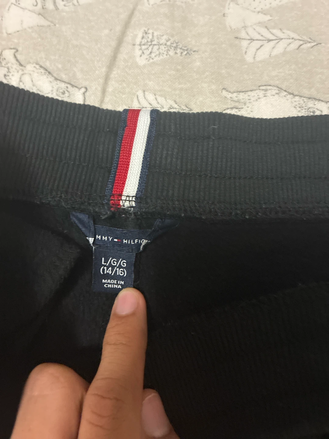 Tommy Hilfiger Black Joggers L/G (14/16) - photo 2