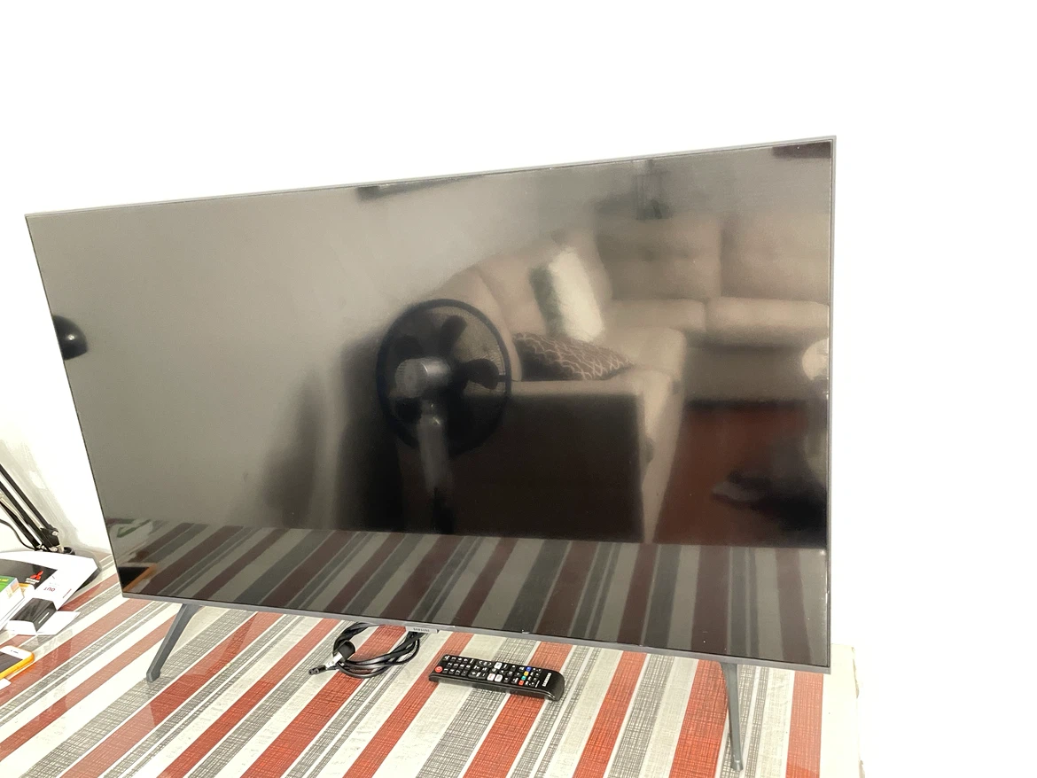 Samsung 43 in Crystal UHD 4K Smart TV