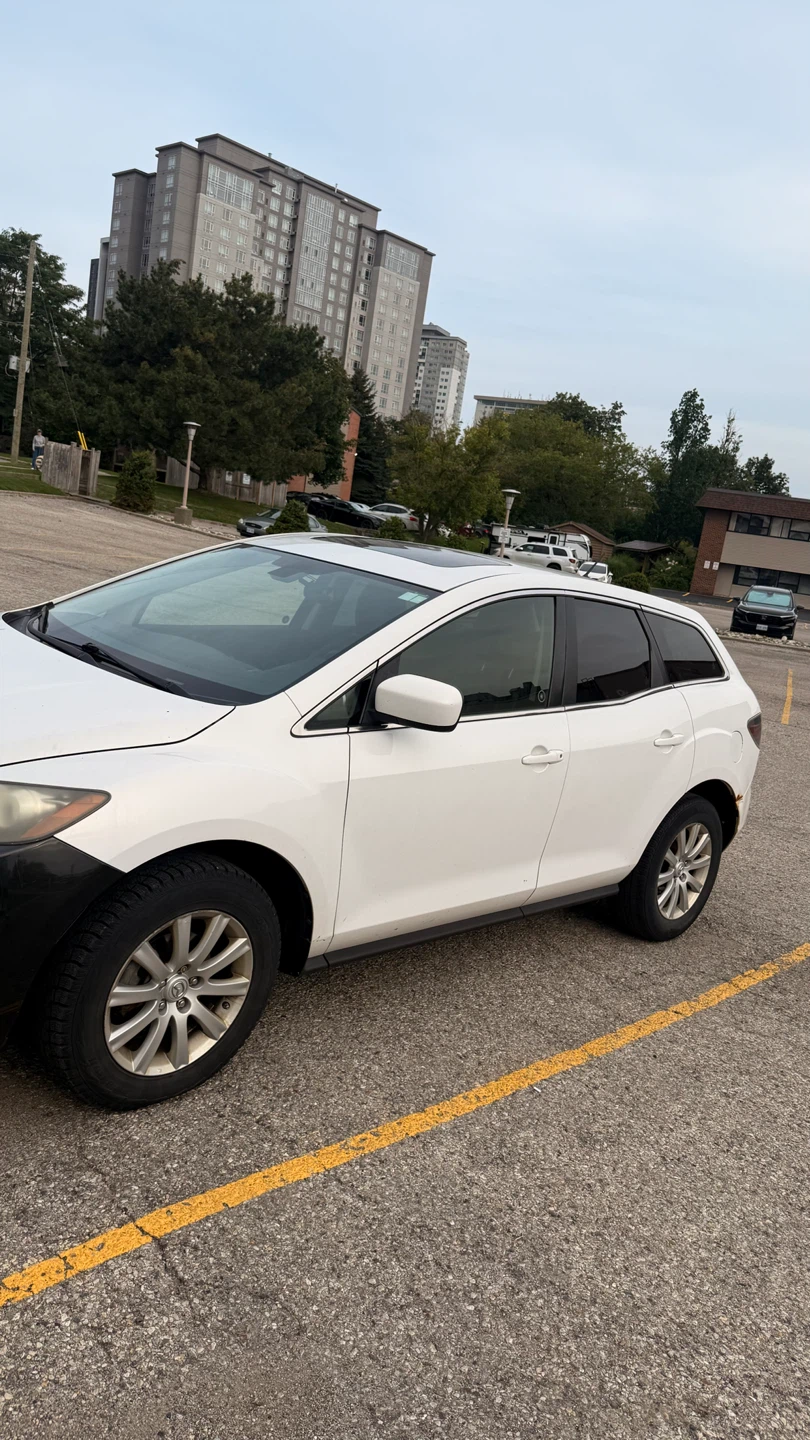 White Mazda CX-7 - photo 3