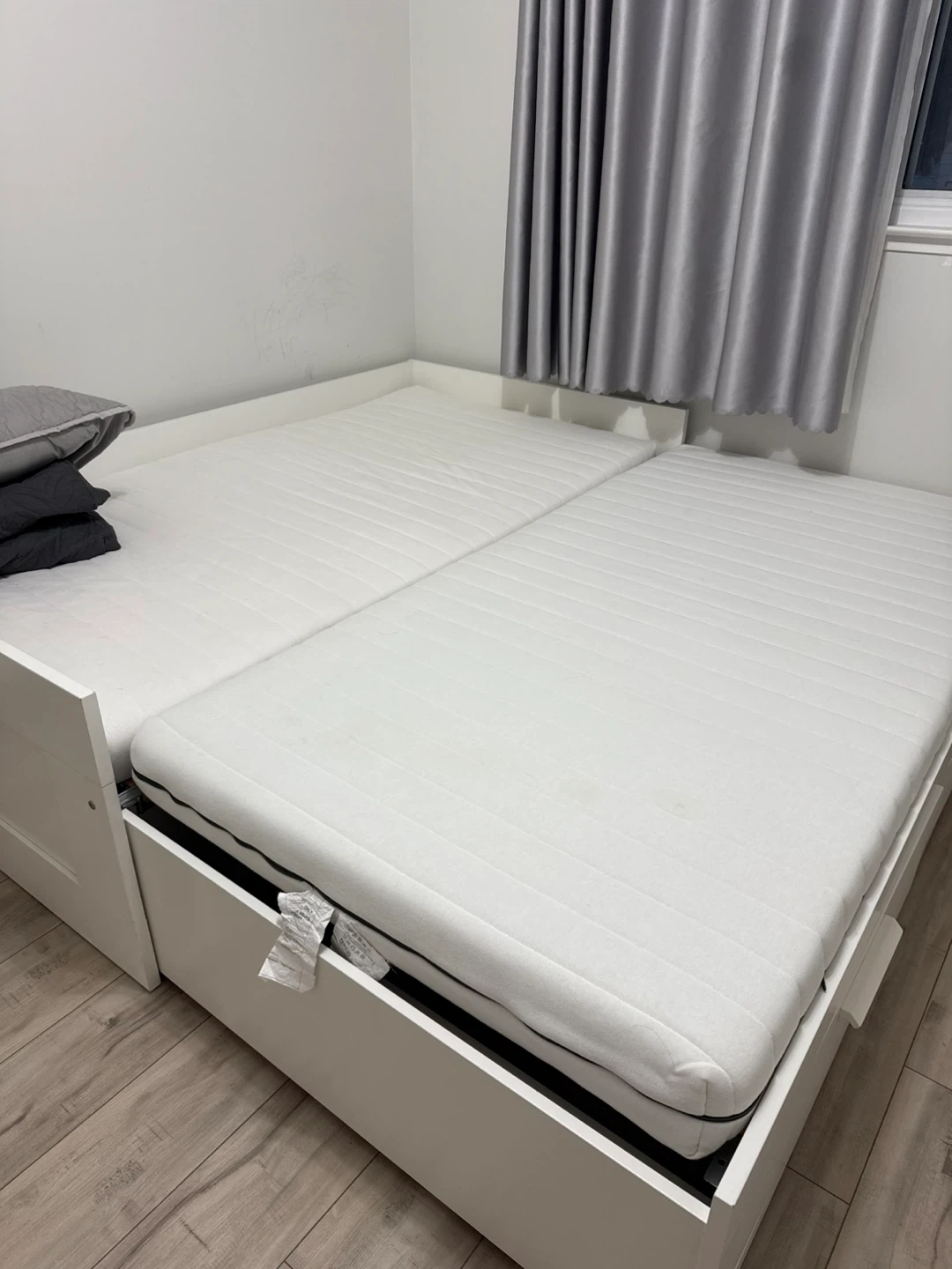 IKEA Brimnes White Daybed with 2 Drawers - photo 3