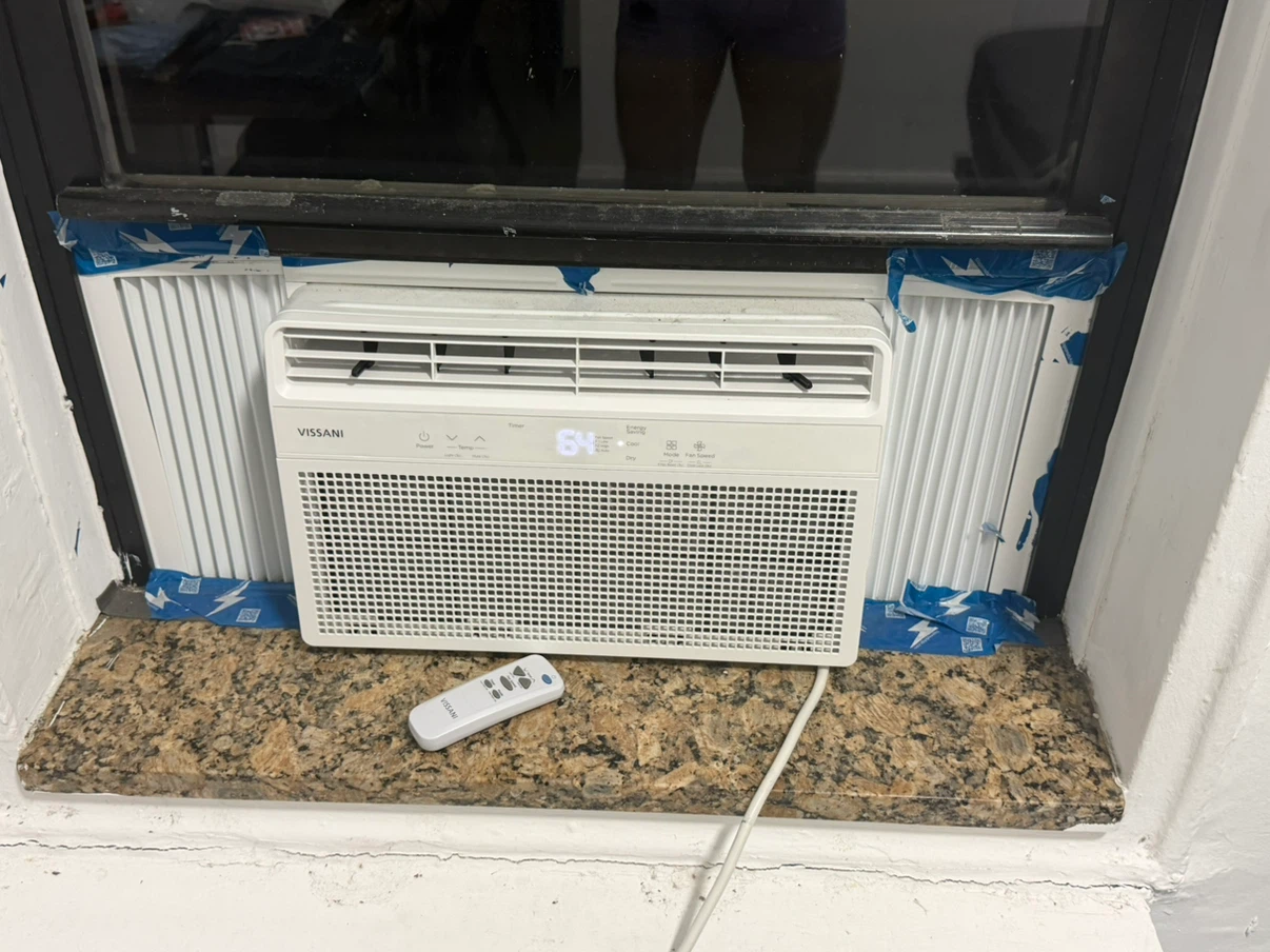 Vissani Window Air Conditioner with Remote