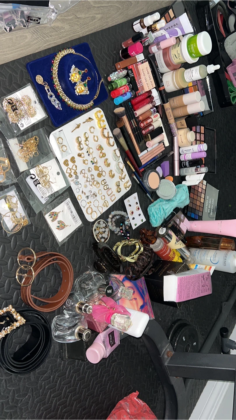 Beauty Bundle Cleanout | Makeup, Skincare, Perfume & Jewelry