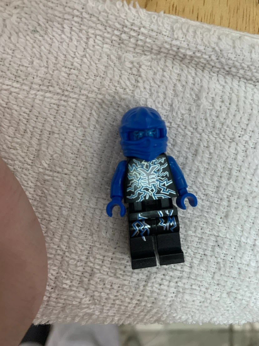AUTHENTIC POSSESSION JAY NINJAGO MINIFIG SALE - photo 2