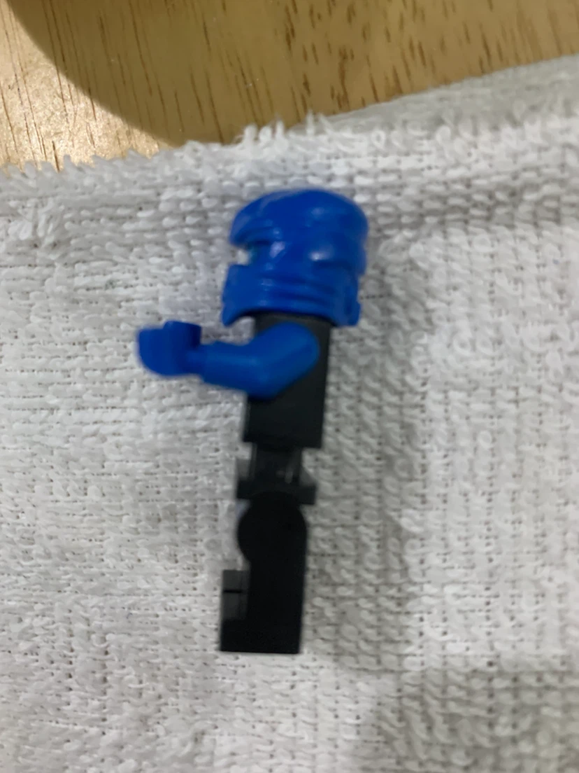 AUTHENTIC POSSESSION JAY NINJAGO MINIFIG SALE - photo 3