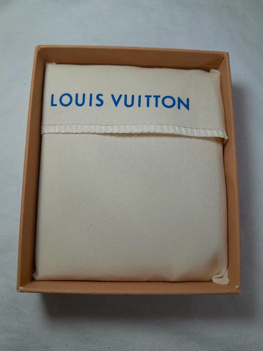 Black Louis Vuitton wallet (brand new) - photo 3
