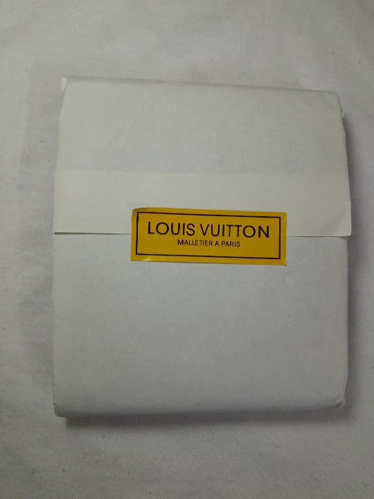 Black Louis Vuitton wallet (brand new) - photo 4