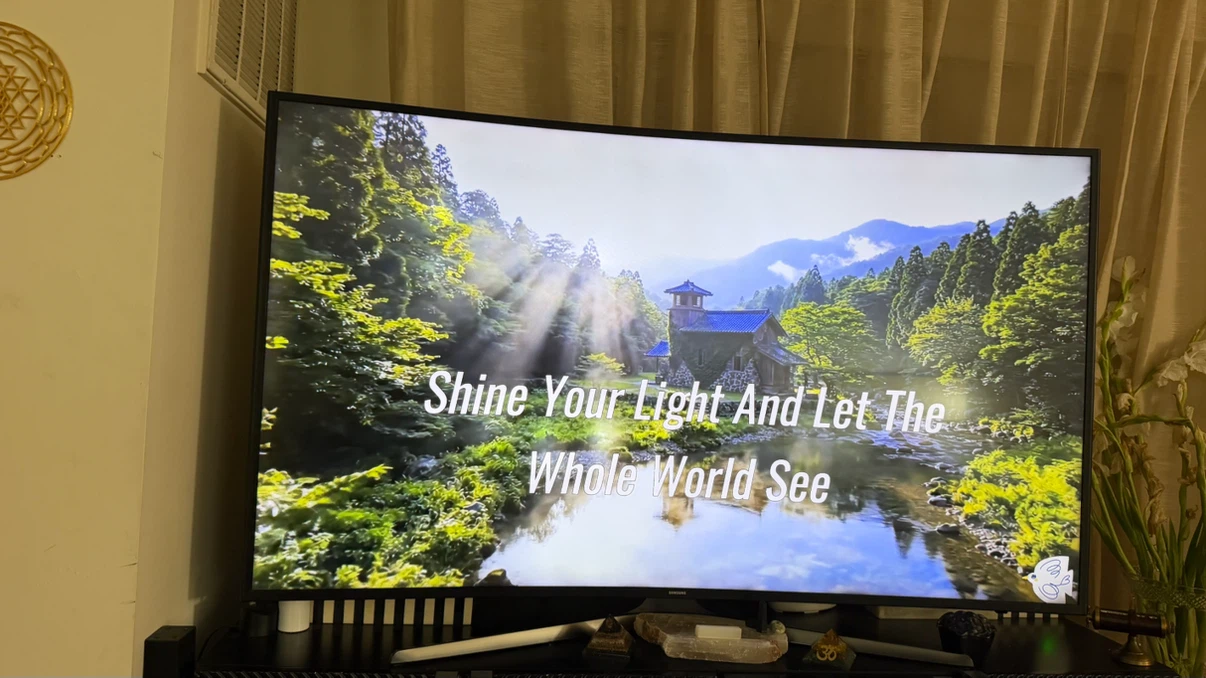 Samsung Curved TV - photo 3