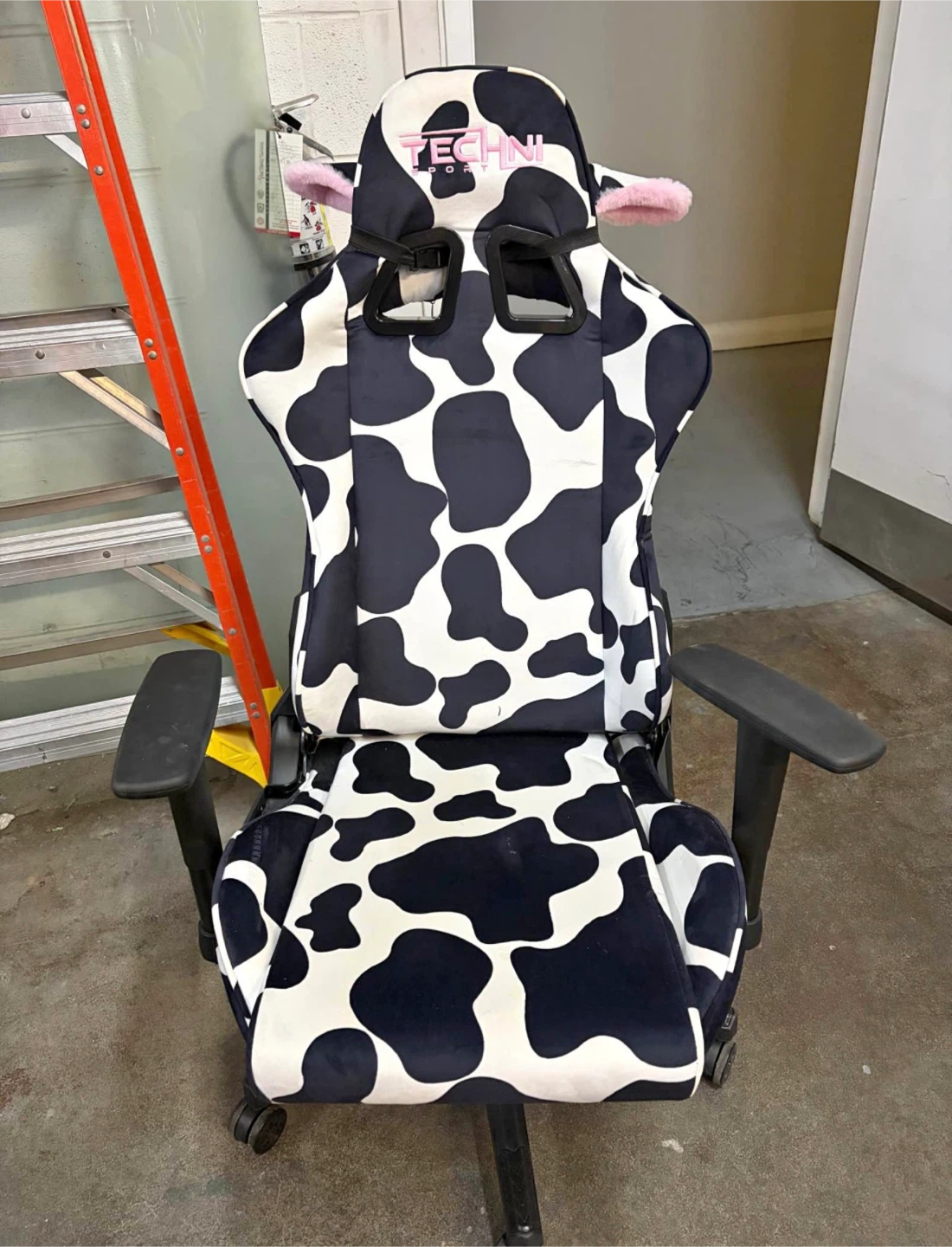 Techni Sport Cow Print Gaming Chair