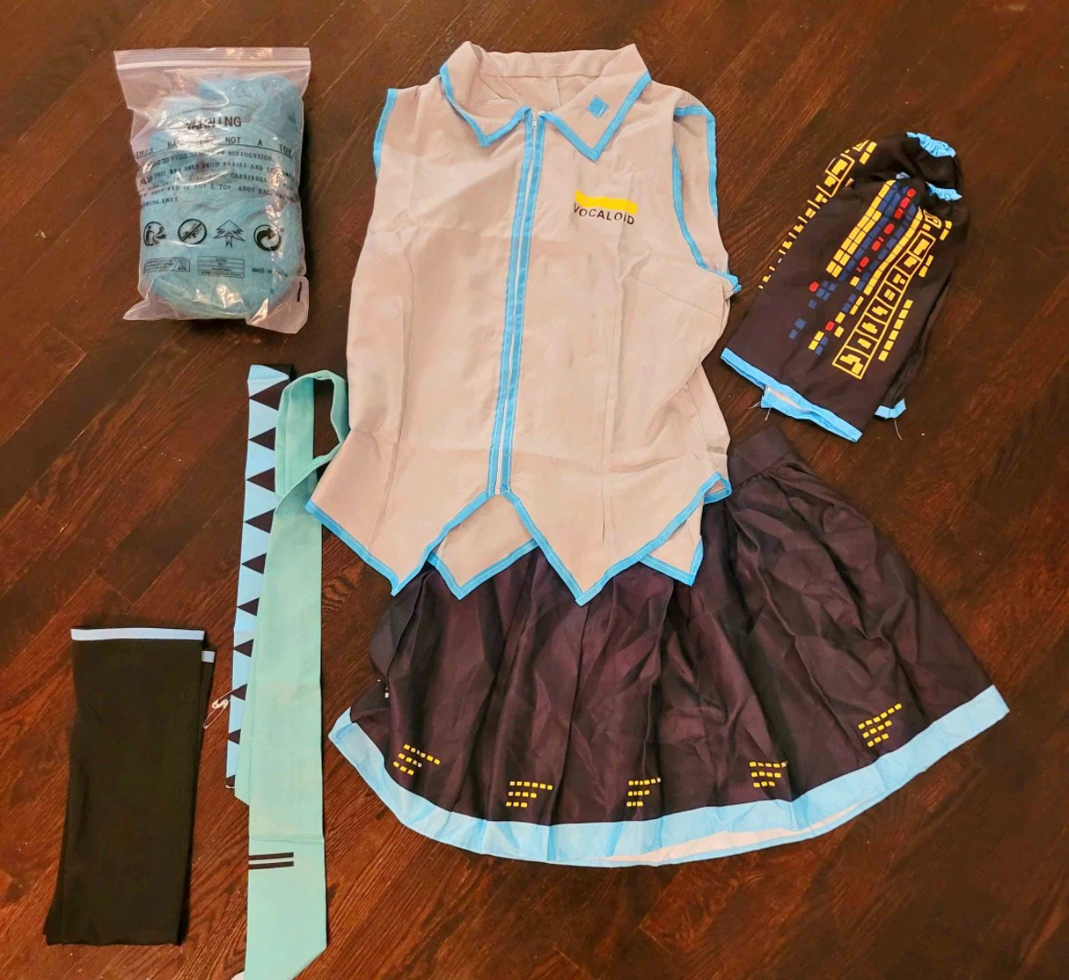 Vocaloid Miku with wig Costume Set