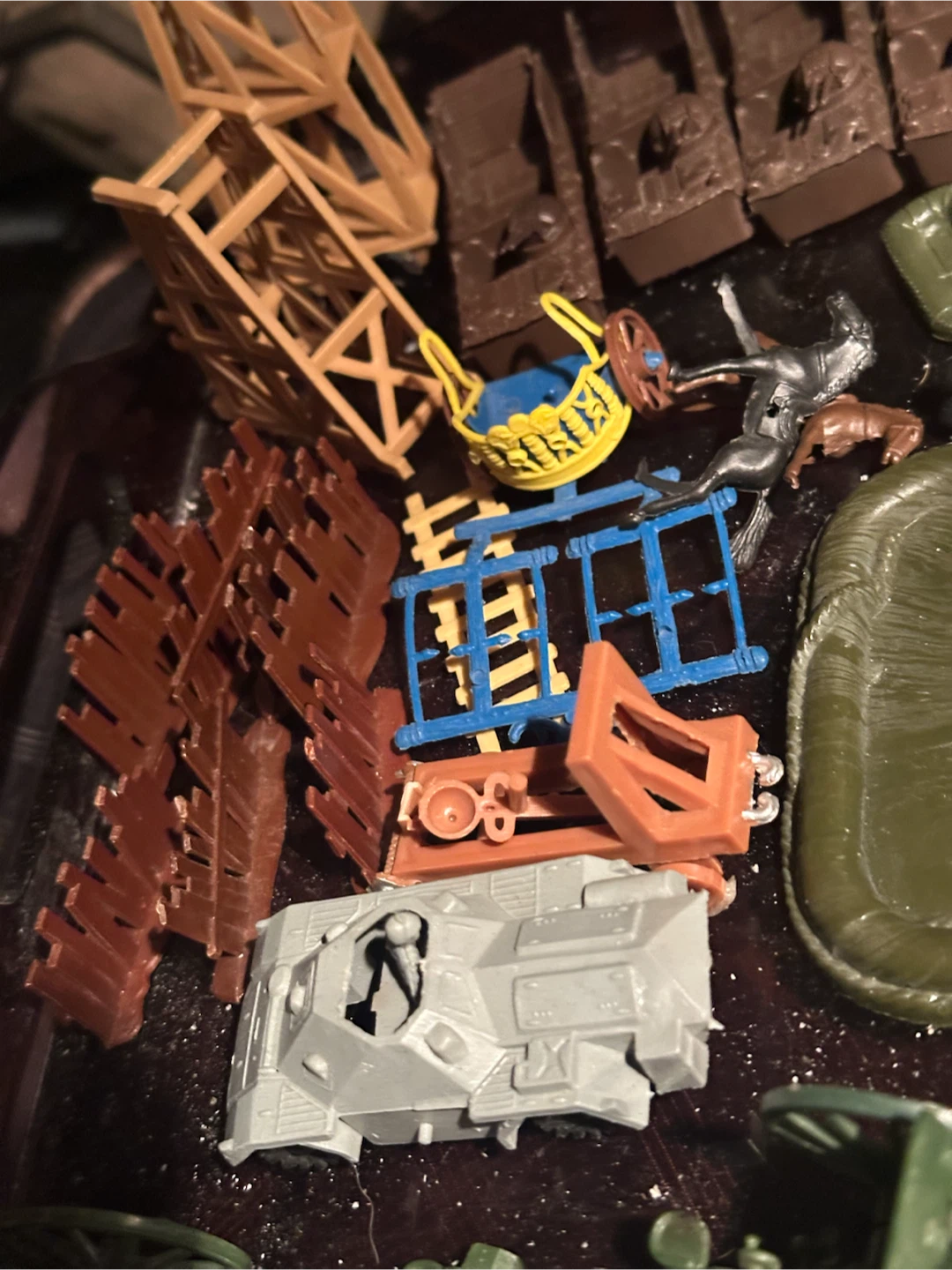 Vintage Marx Plastic Military Toy Vehicles & Accessories Lot - photo 3
