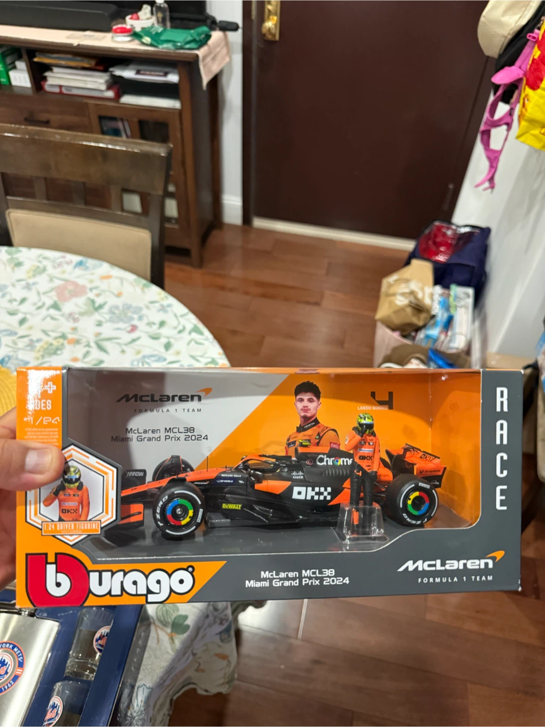 Burago McLaren MCL38 Miami Grand Prix 2024 Model Car - photo 2