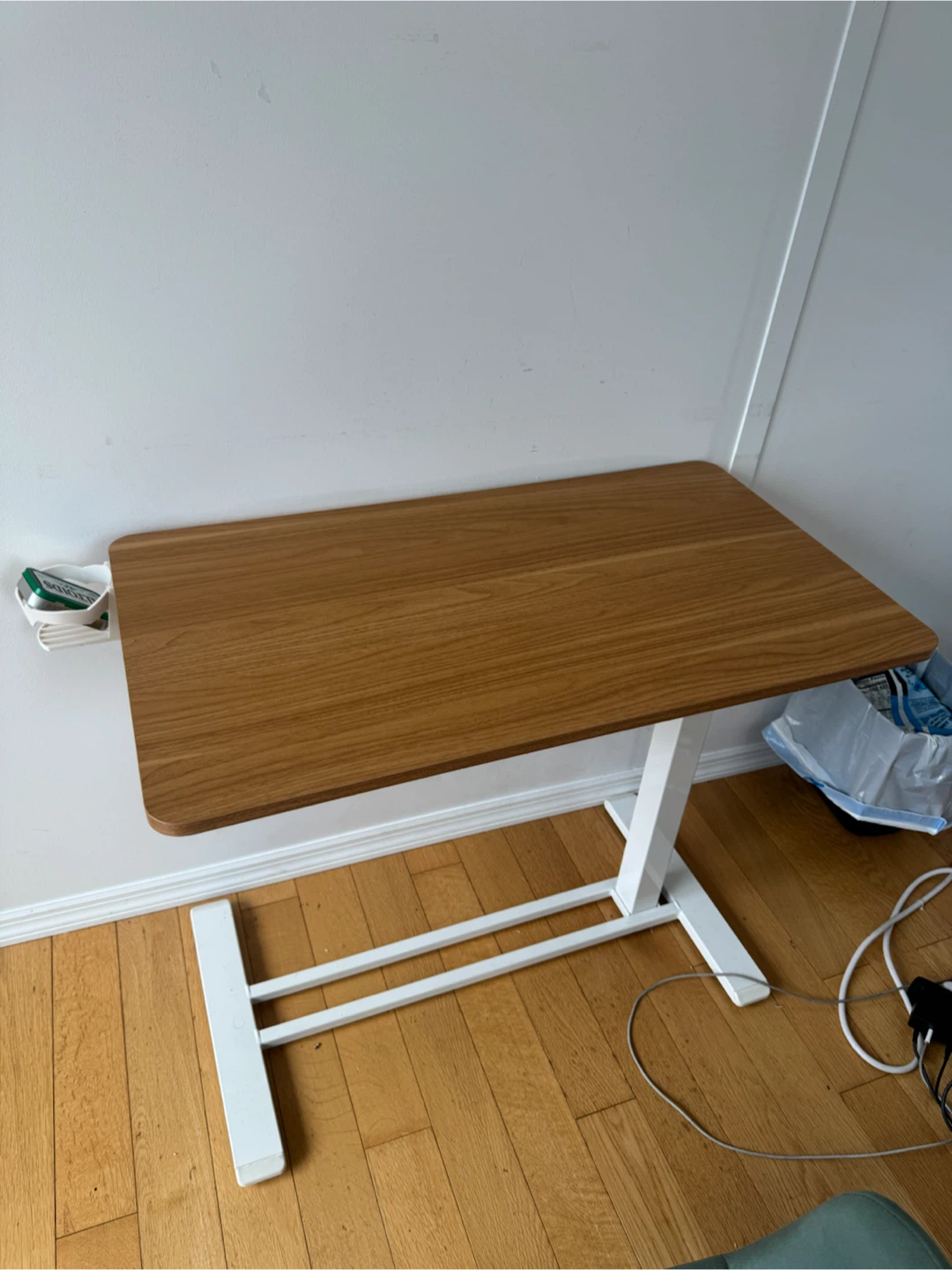 Adjustable Standing Desk on wheels - photo 2