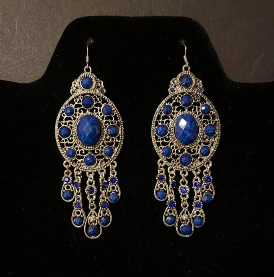 Vintage Style Chandelier Earrings - photo 3