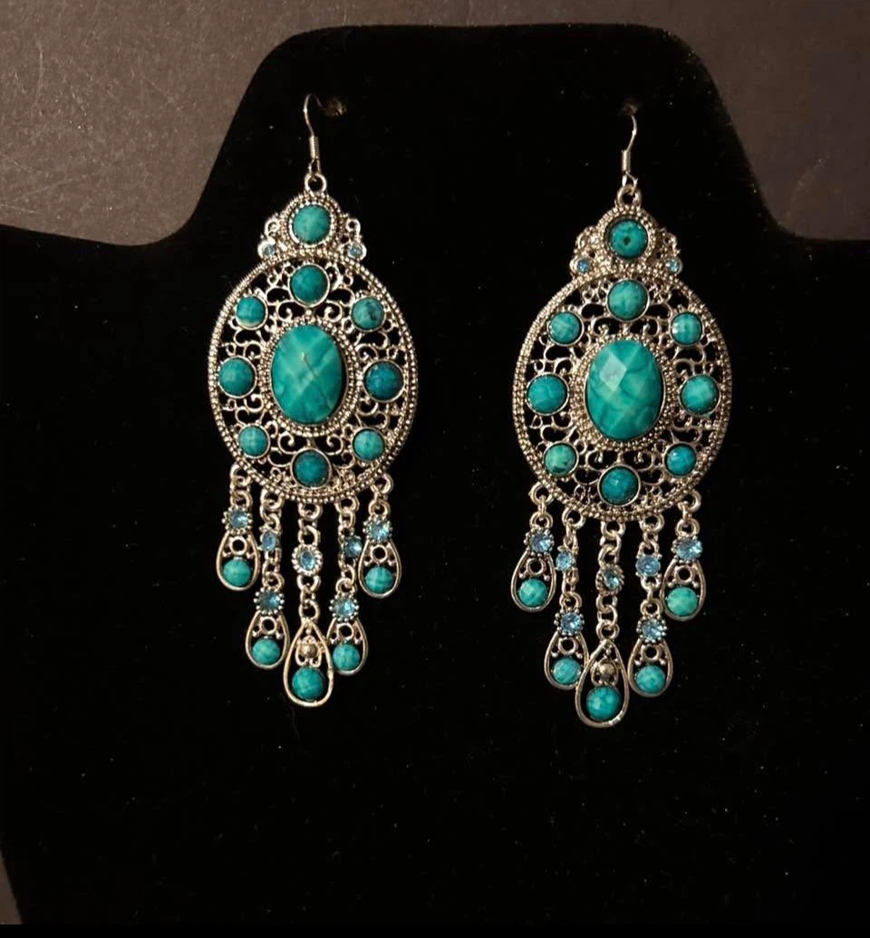 Vintage Style Chandelier Earrings - photo 4