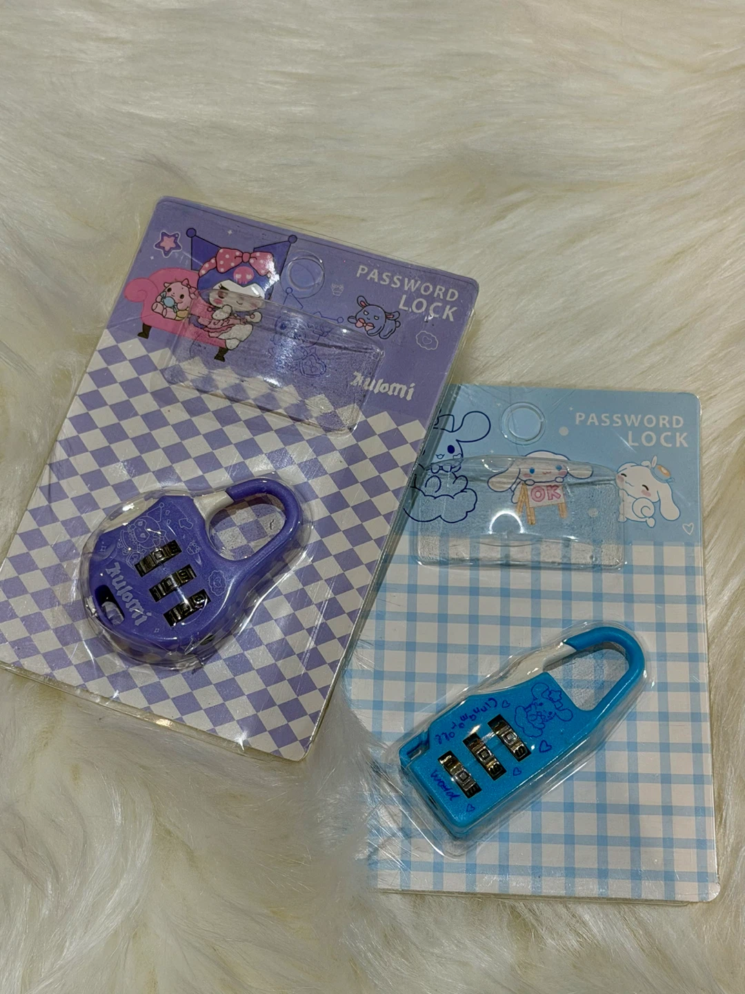 Kuromi and Friends Sanrio Lot - Hand Towel, Locks, Pouch - photo 5