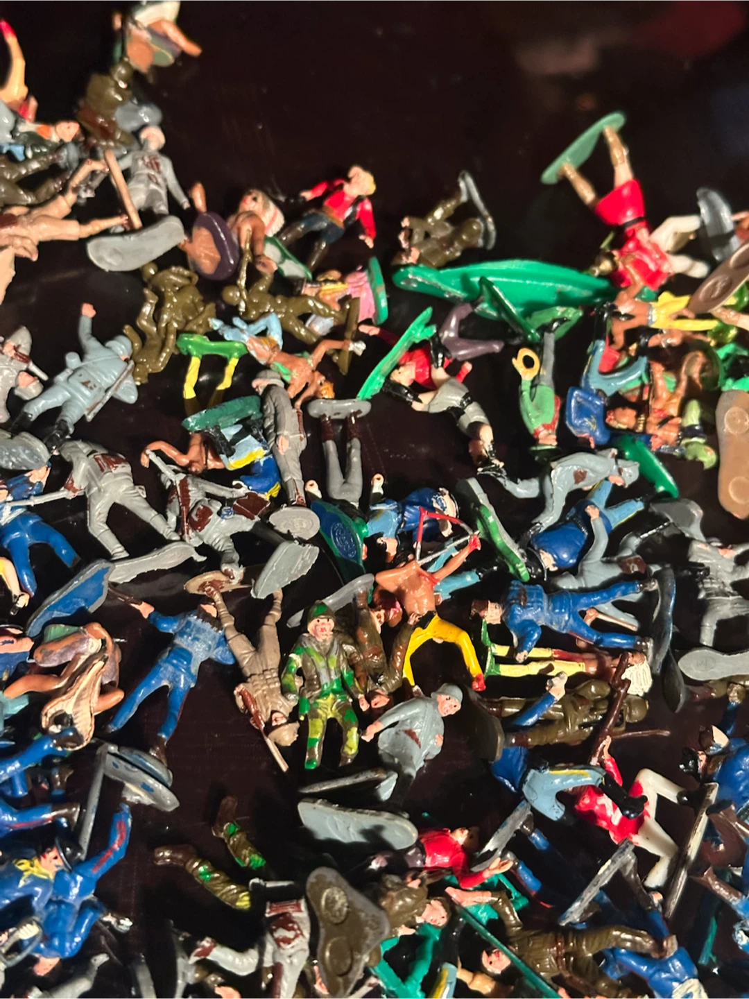 Vintage Marx 139pc Lot Soldiers Cowboys Indians - photo 4