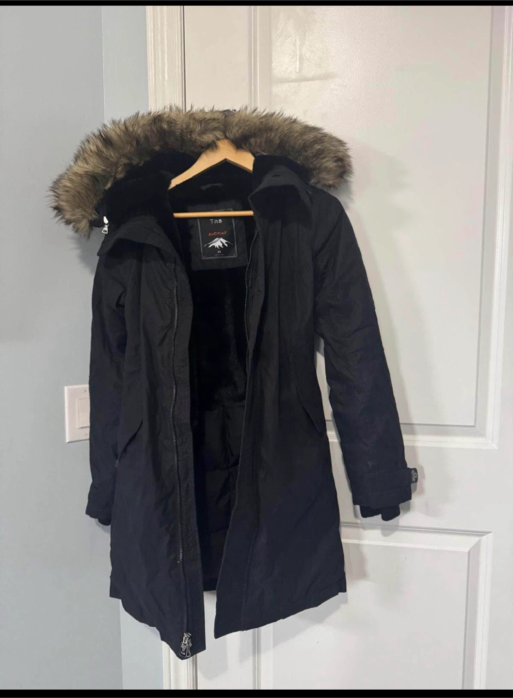 TNA Avoriaz Parka Black XS