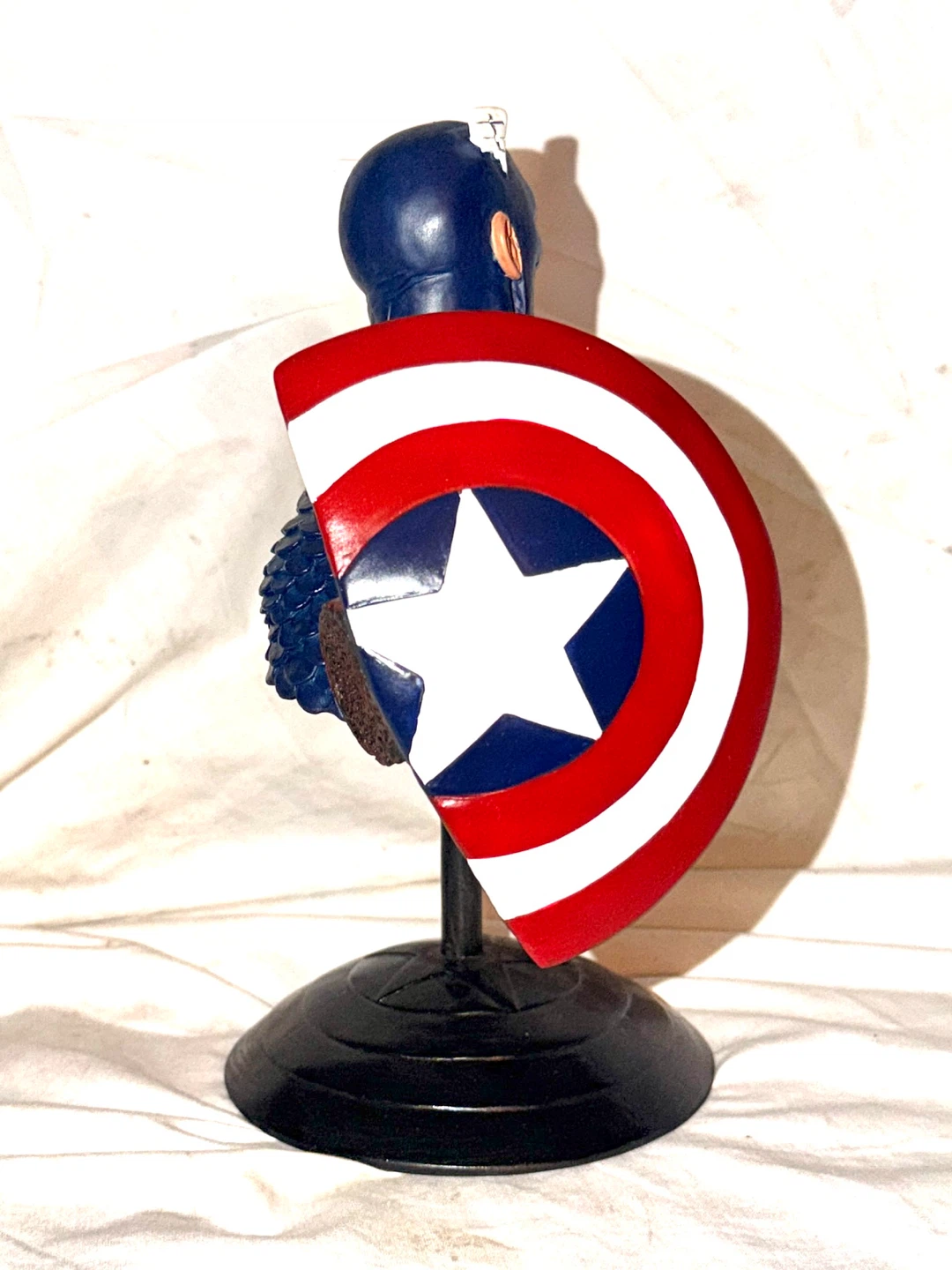 Captain America Silver Age Bust Statue - photo 4