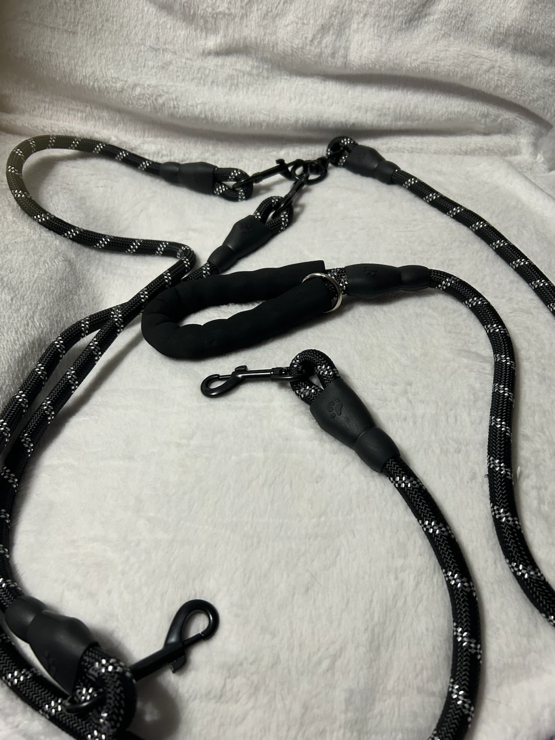 New-Double Dog Leash for Two Dogs - photo 2
