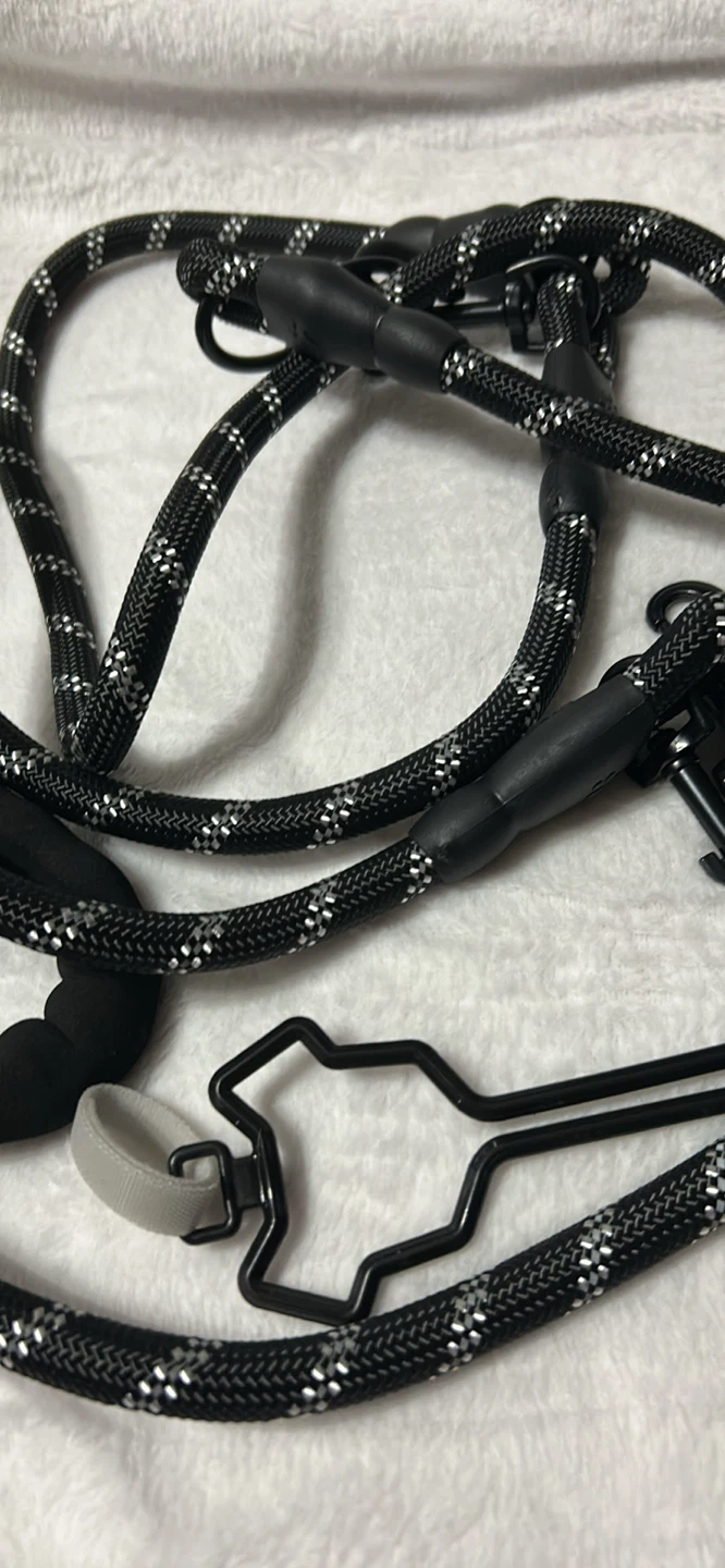 New-Double Dog Leash for Two Dogs - photo 3