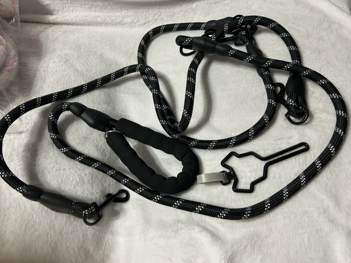 New-Double Dog Leash for Two Dogs - photo 4