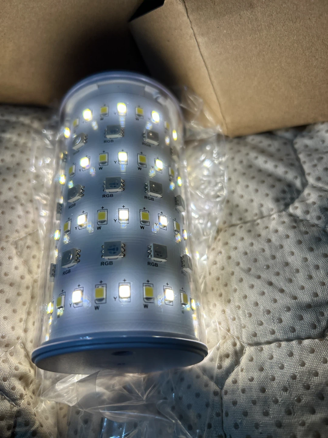 New- Rechargeable LED Emergency Light Bulb with Remote - photo 3