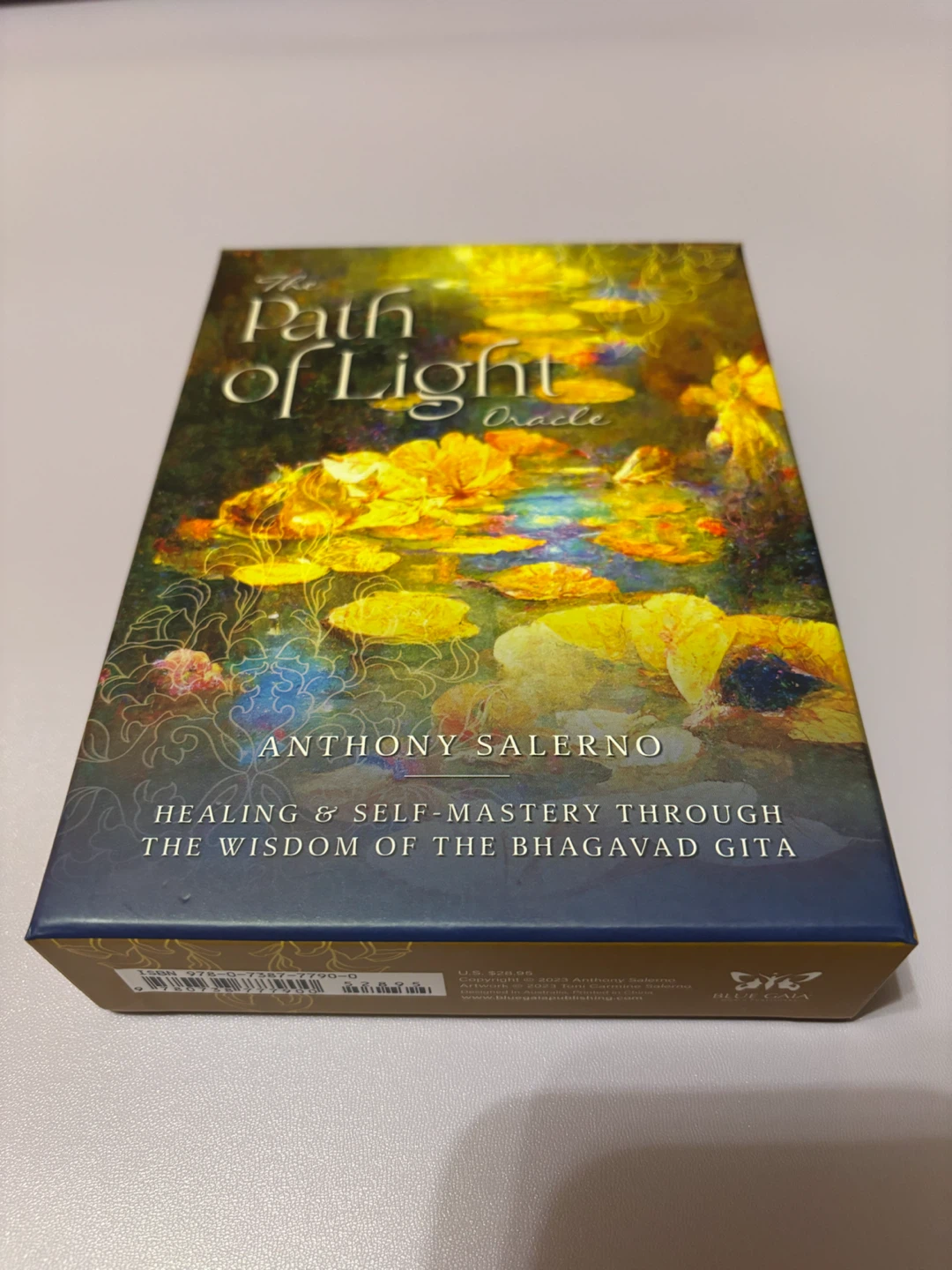 The Path of Light Oracle Deck Like New