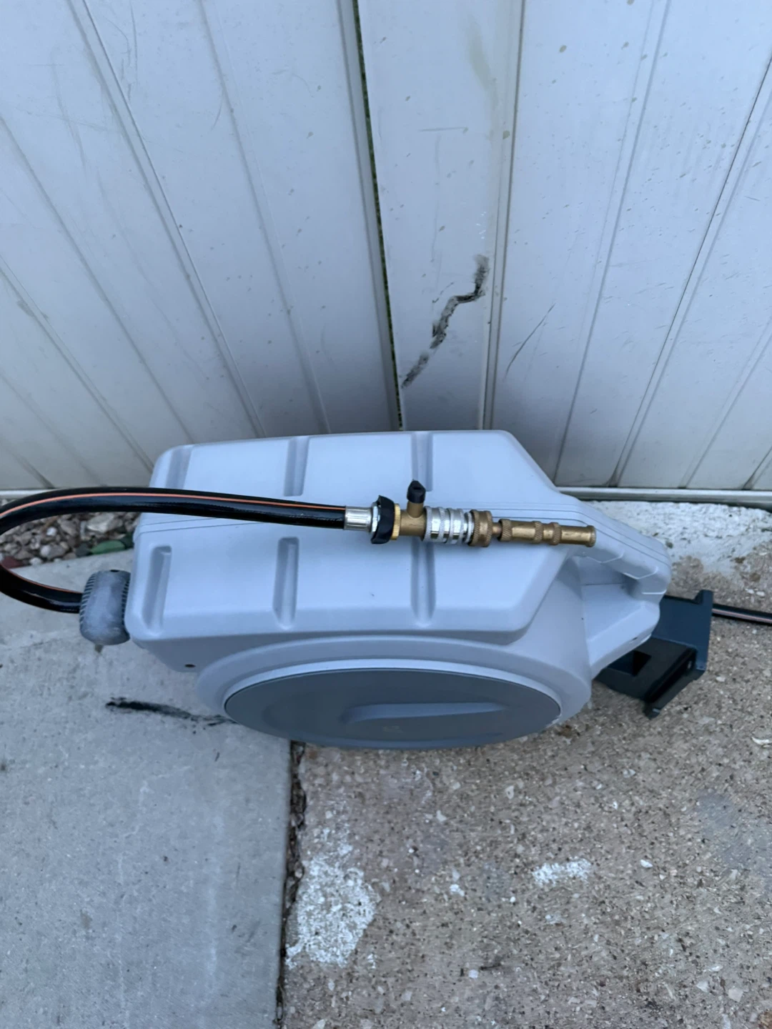 Giraffe Tools Retractable Garden Hose Reel - photo 3