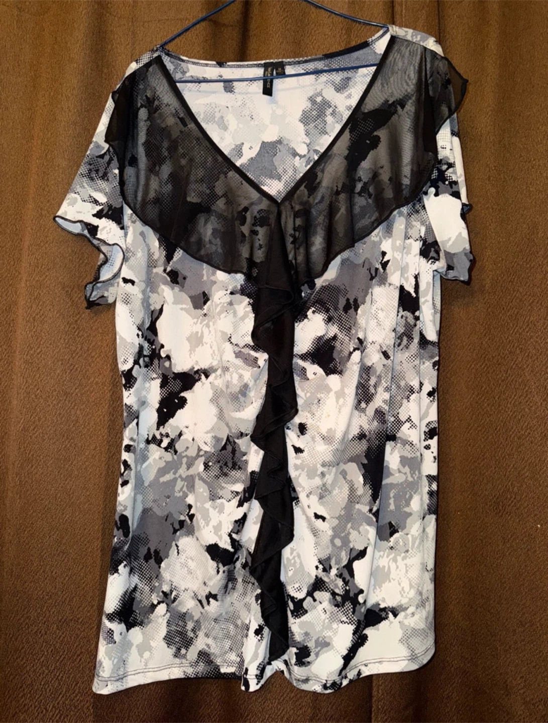 Susan Lawrence Grey Patterned Ruffle Top
