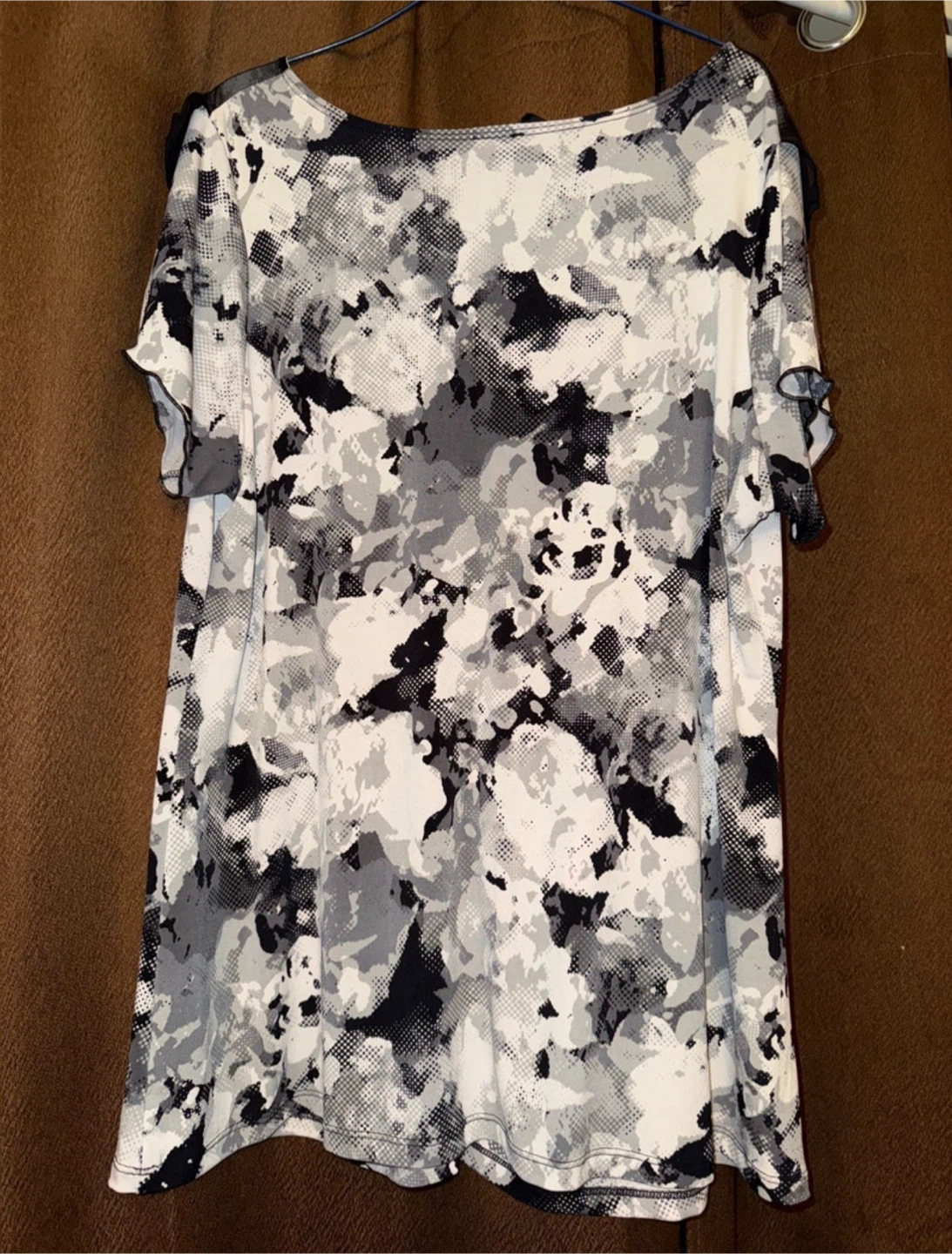 Susan Lawrence Grey Patterned Ruffle Top - photo 2