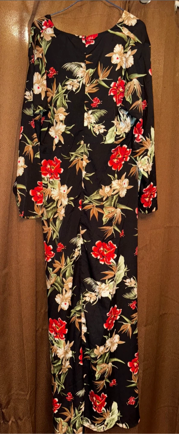 PrettyLittleThing Black Floral Long Sleeve Maxi Dress - photo 2