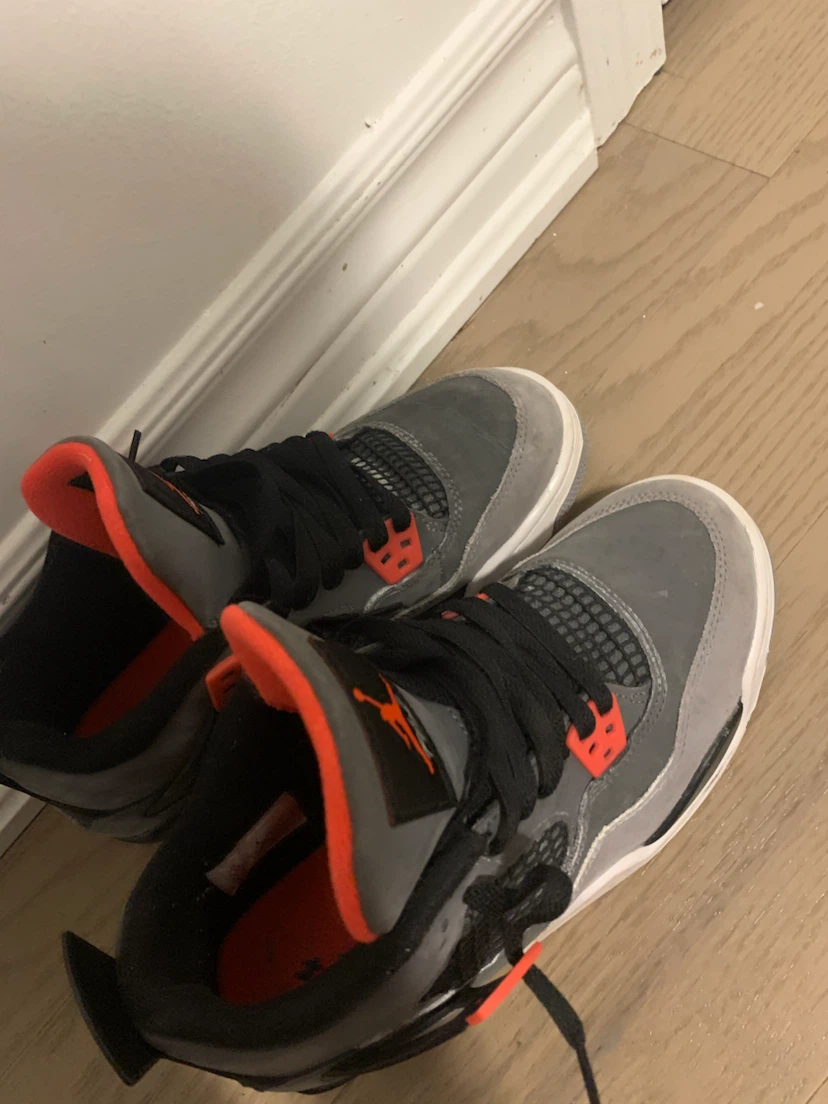 Air Jordan 4 Retro 'Flight' Sneakers - photo 3