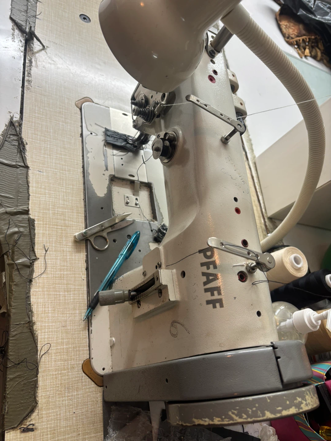 Pfaff Industrial Sewing Machine