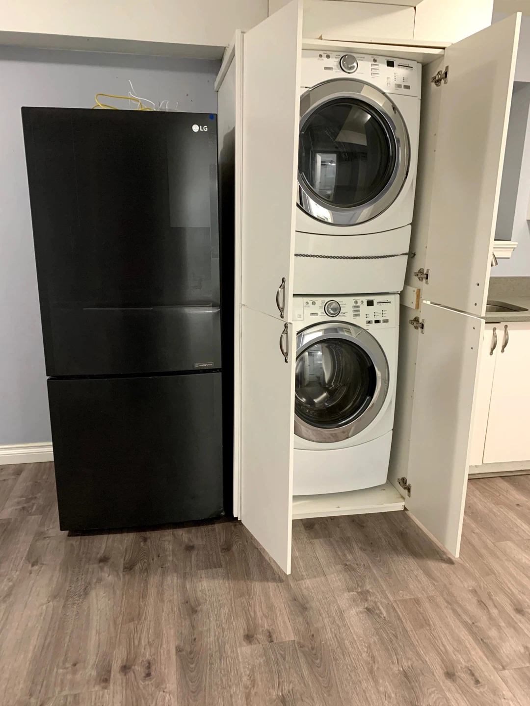 2 bedroom basement for rent - photo 3