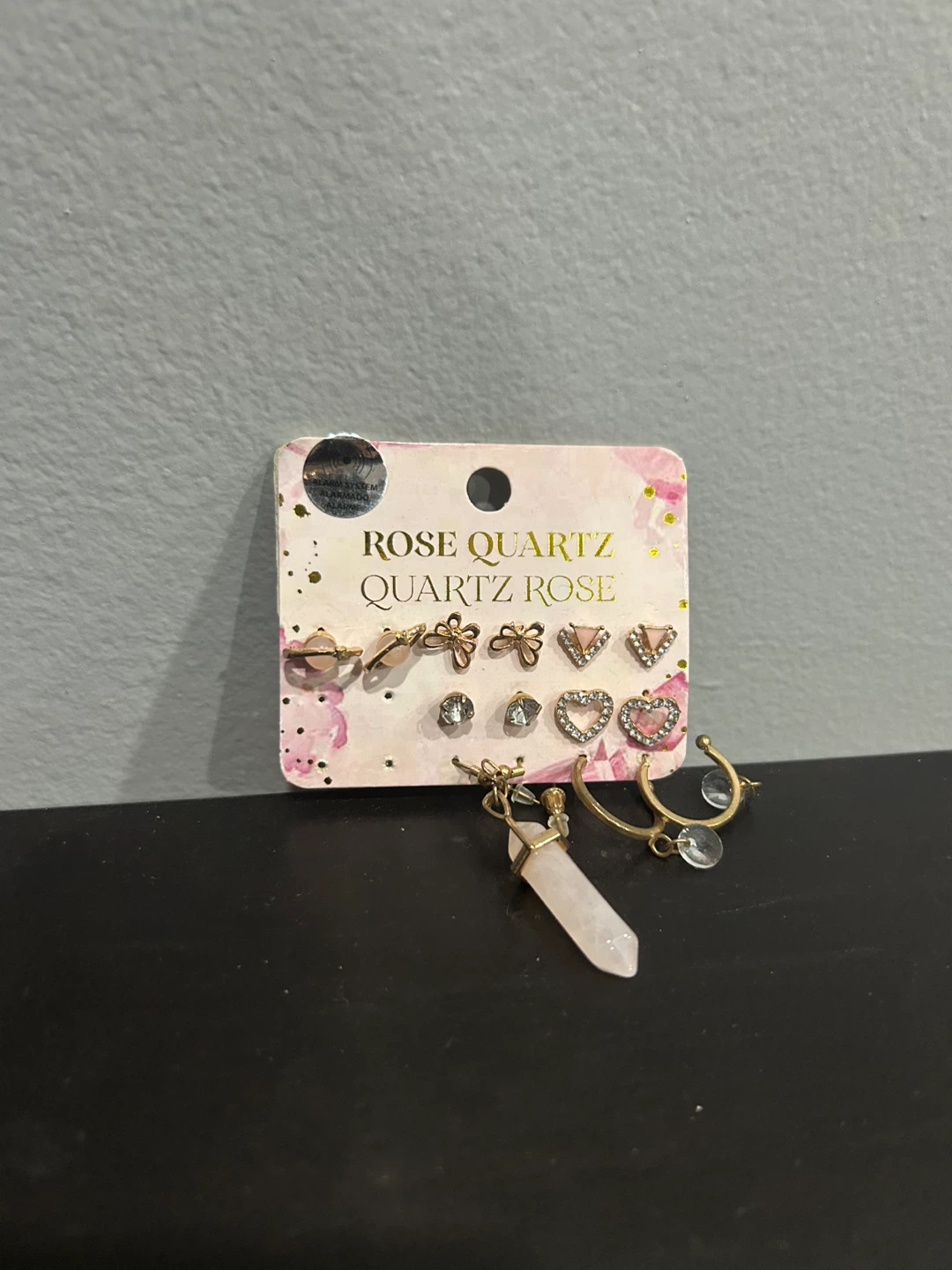 Free earrings. Need gone