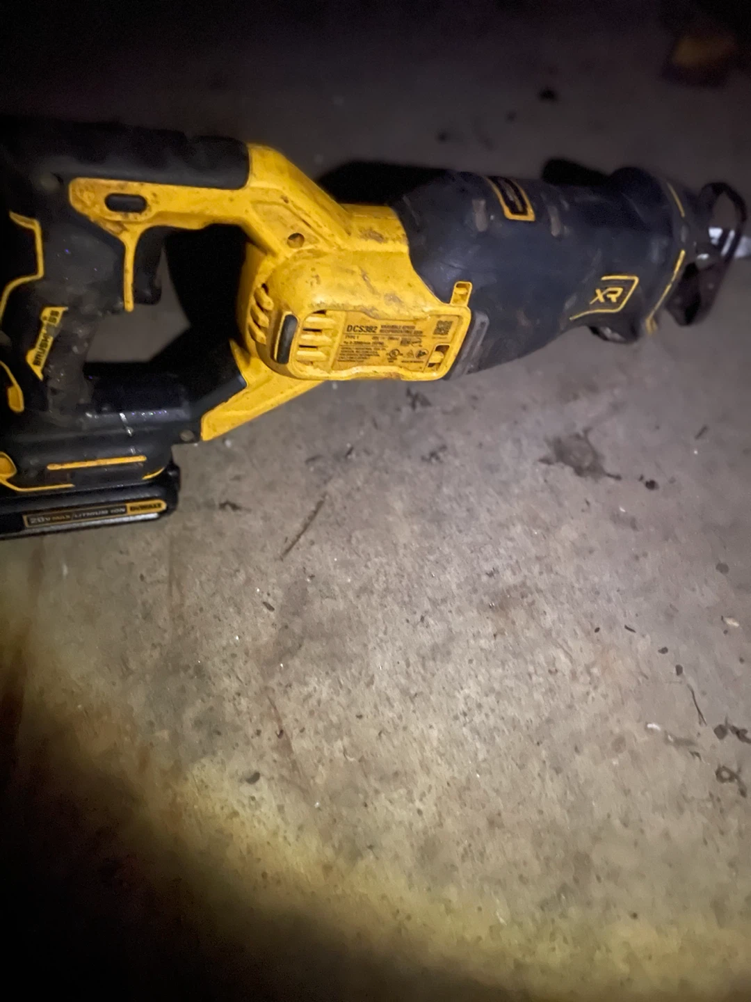 DEWALT 20V XR Brushless Reciprocating Saw - photo 2