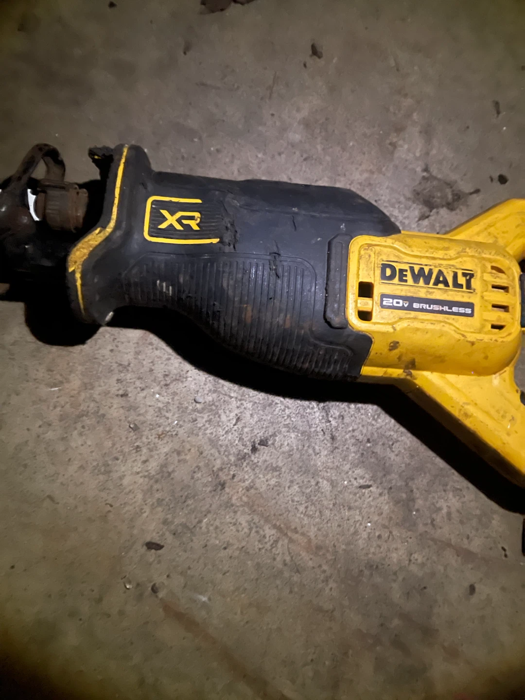 DEWALT 20V XR Brushless Reciprocating Saw - photo 5