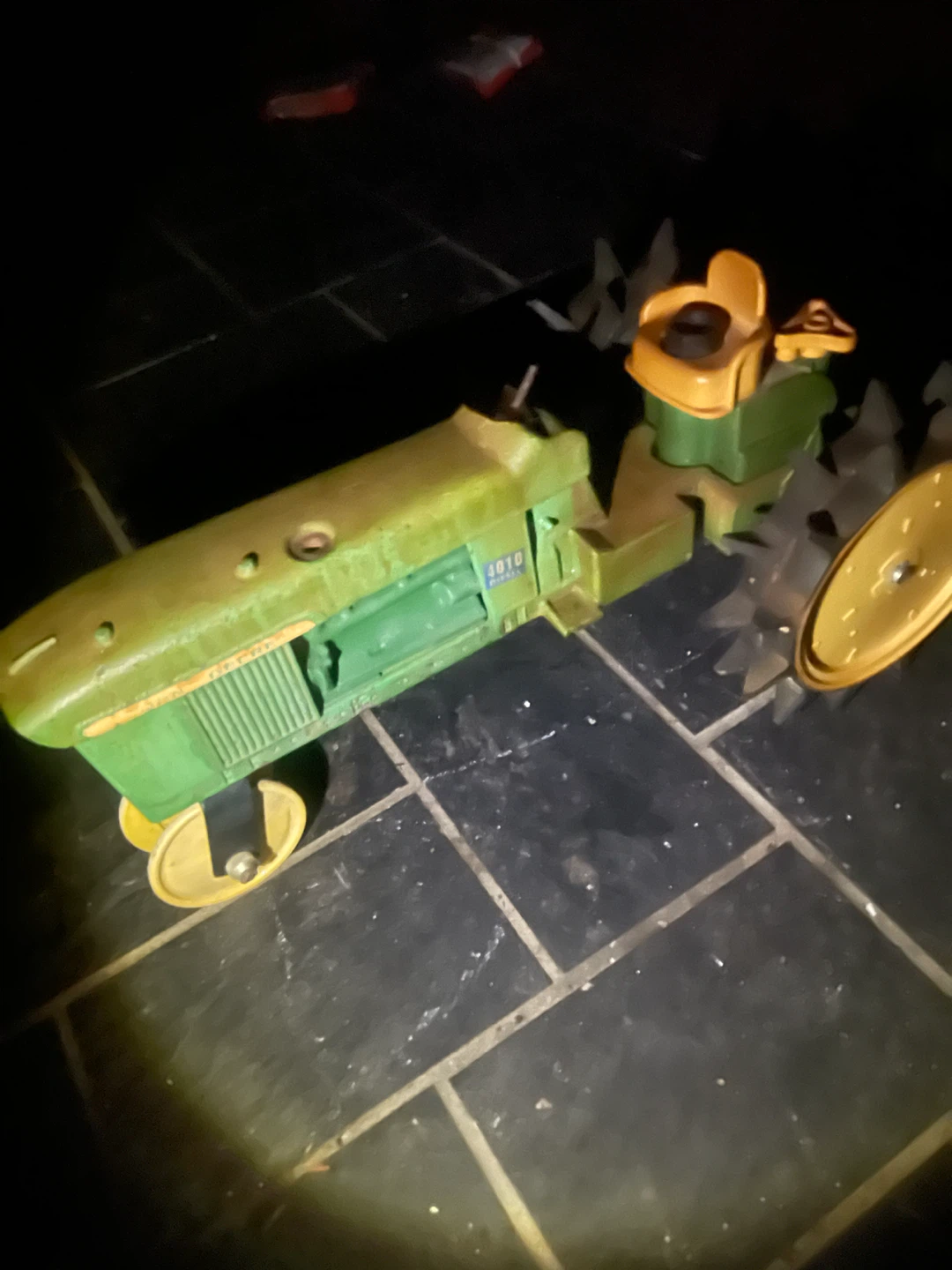 John Deere 4010 Diesel Sprinkler Tractor - photo 3