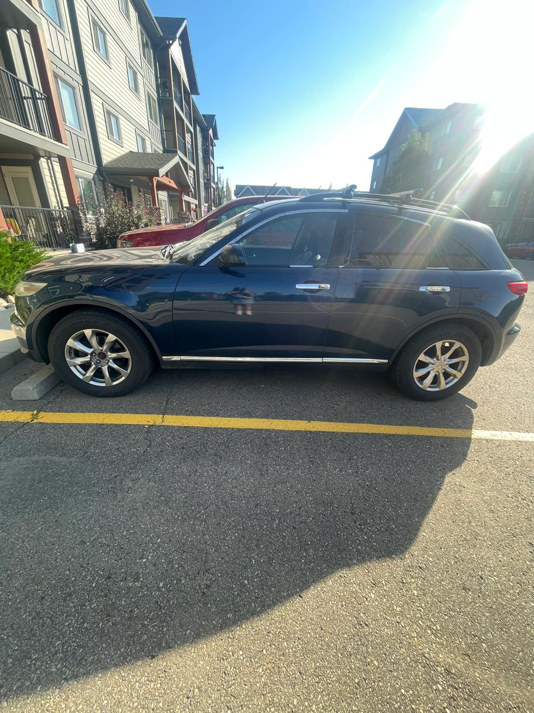 Infiniti FX35 SUV - photo 2