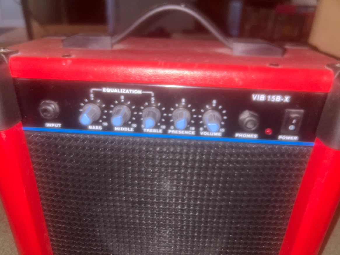 VIB 15B-X Guitar Amplifier - photo 2
