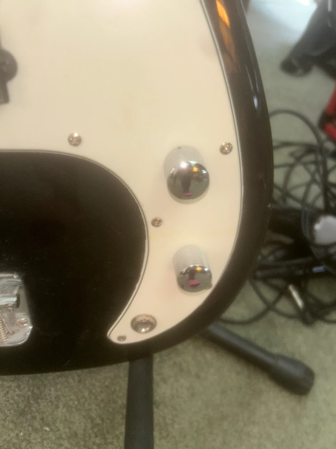 GXC Black Bass Guitar - photo 2