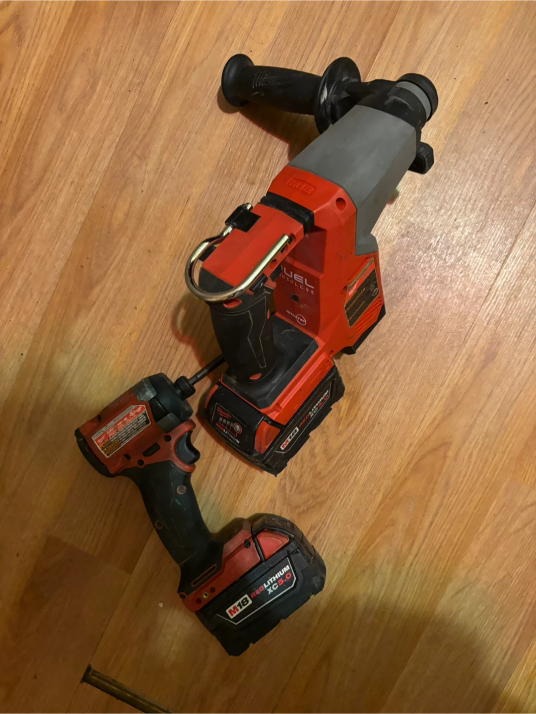 Milwaukee FUEL Rotary Hammer & Impact Driver Combo - photo 3