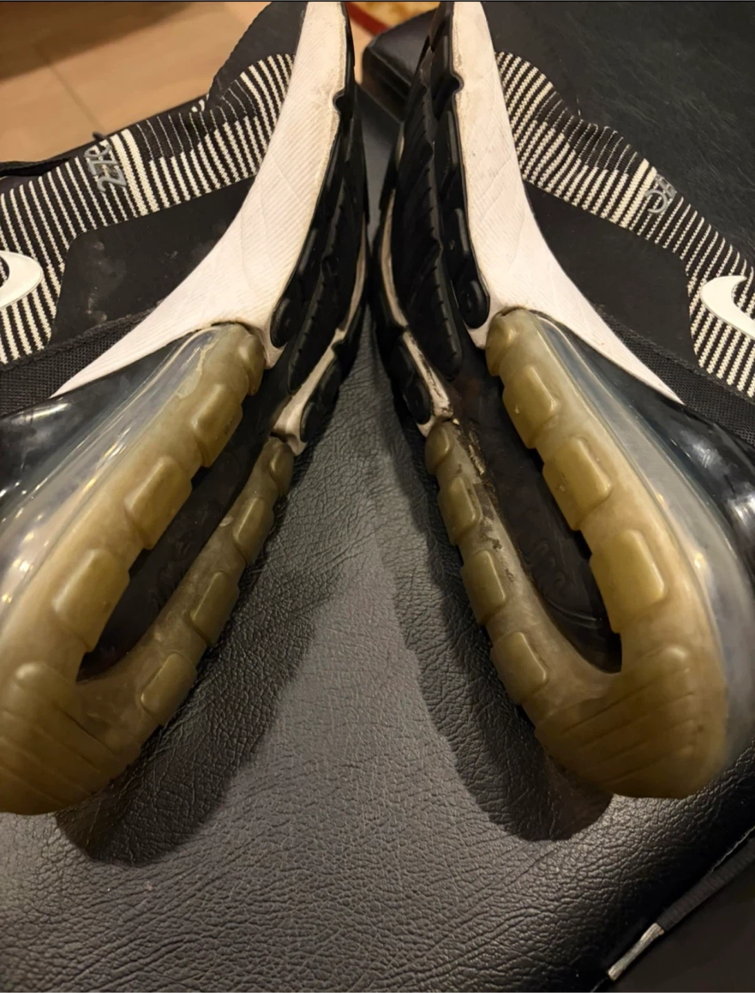 Nike Air Max 270 Shoes - photo 5