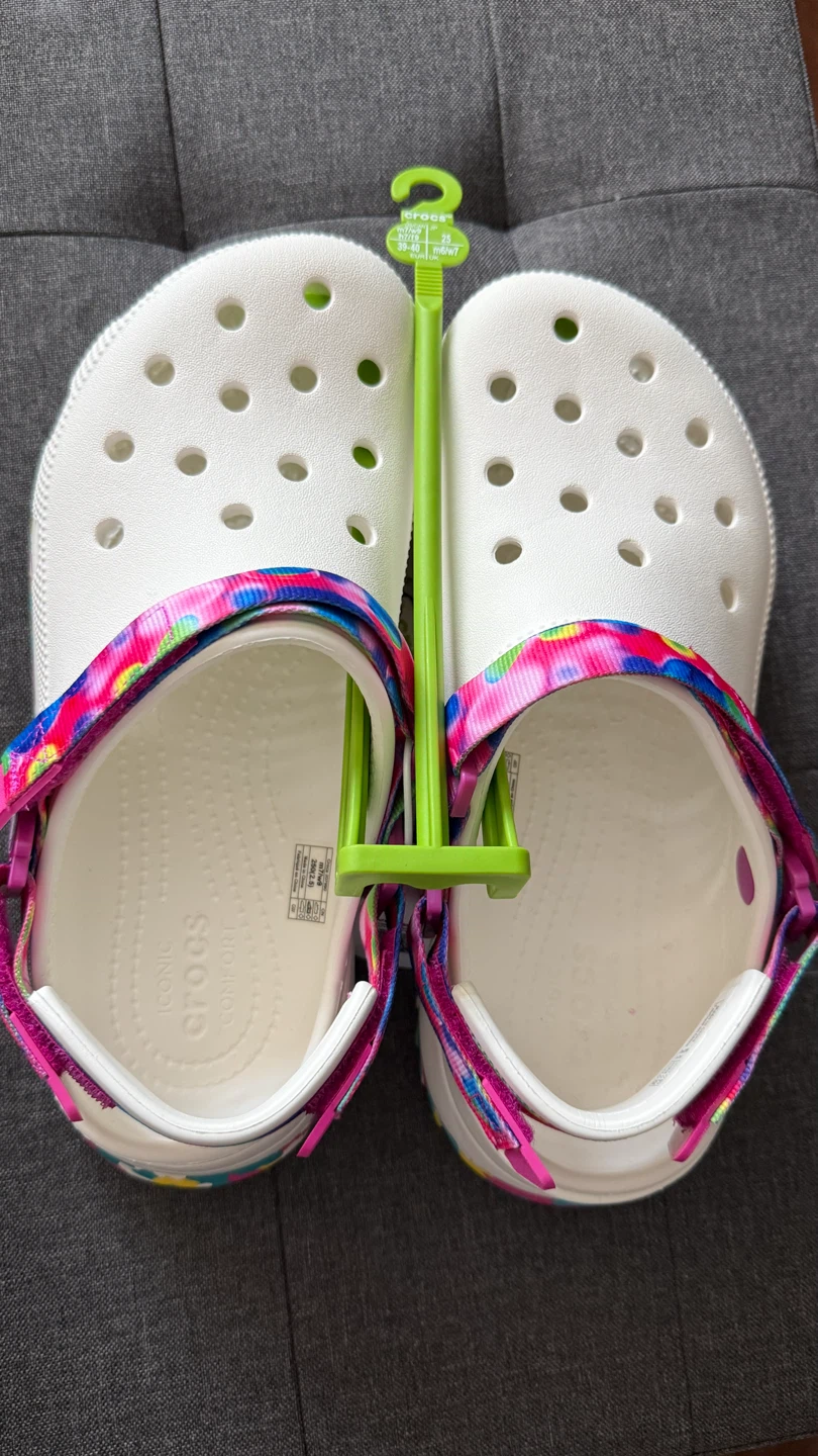 Crocs M7/W9 Tie-Dye Clogs - photo 2